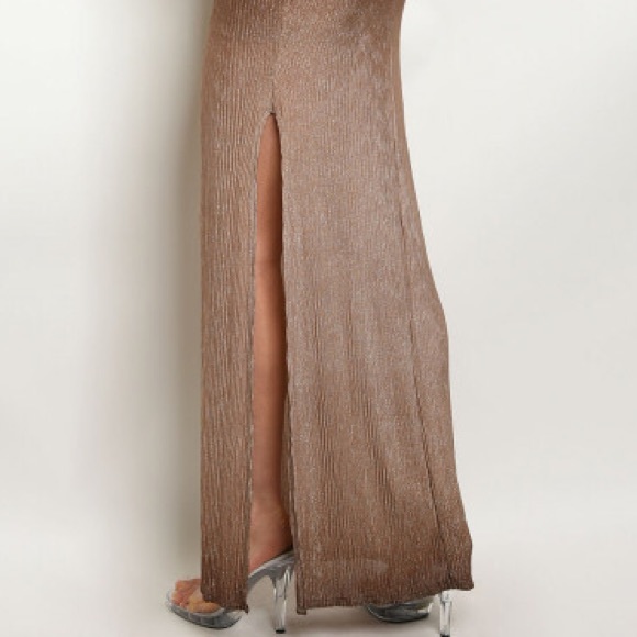 HOT SALES ❗️Off The Shoulder Ruffle Maxi - Picture 7 of 7